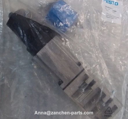 FESTO pressure switch SDE5-D10-O-Q6E-P-M8
